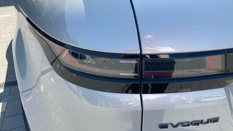 Land Rover Range Rover Evoque 2.0 D200 Dynamic SE 5dr Auto Diesel Hatchback